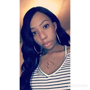 Meet your Posher, Destinee